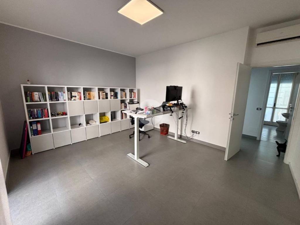 ufficio in vendita a Magenta