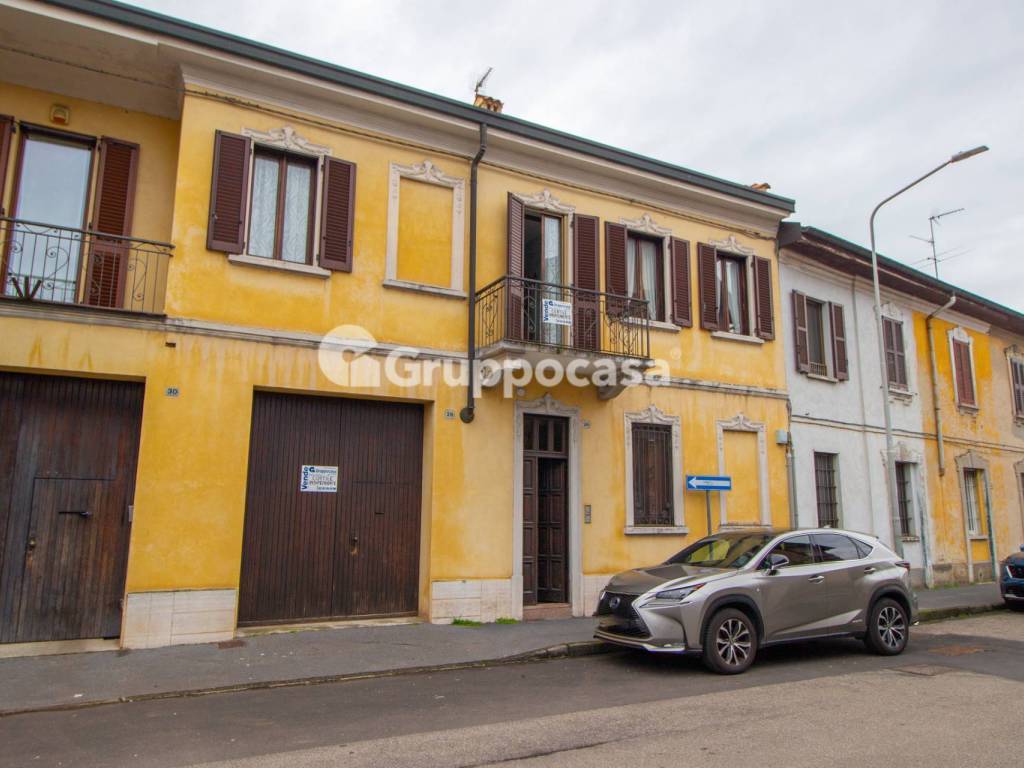 casa indipendente in vendita a Magenta