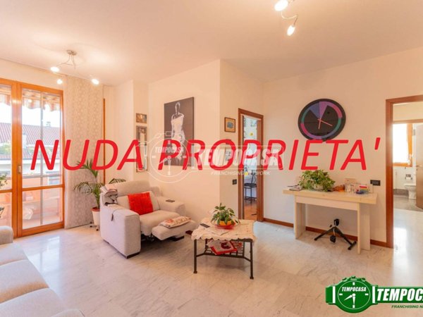 appartamento in vendita a Magenta