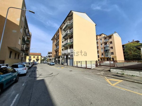 appartamento in vendita a Magenta