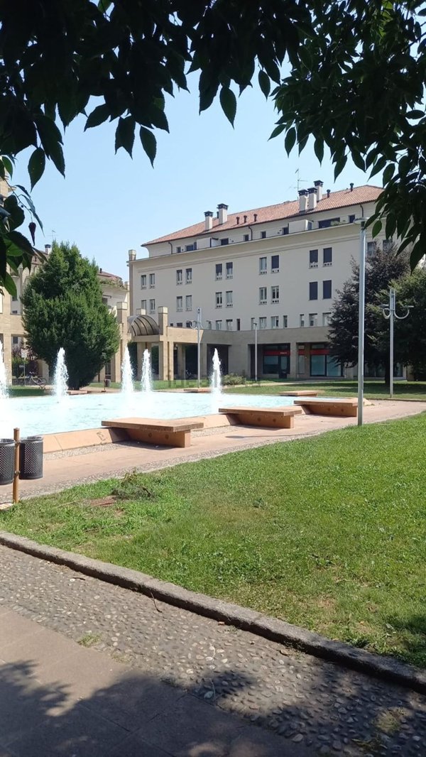 ufficio in vendita a Magenta