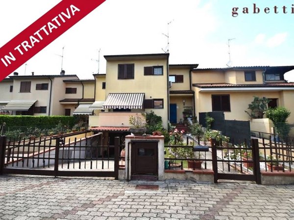 casa indipendente in vendita a Magenta