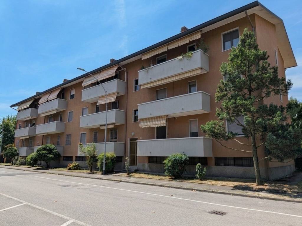 appartamento in vendita a Magenta