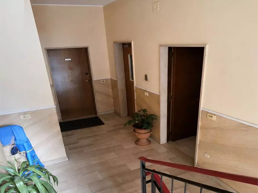 appartamento in vendita a Magenta in zona Ponte Nuovo
