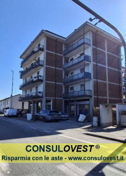 appartamento in vendita a Magenta in zona Ponte Nuovo