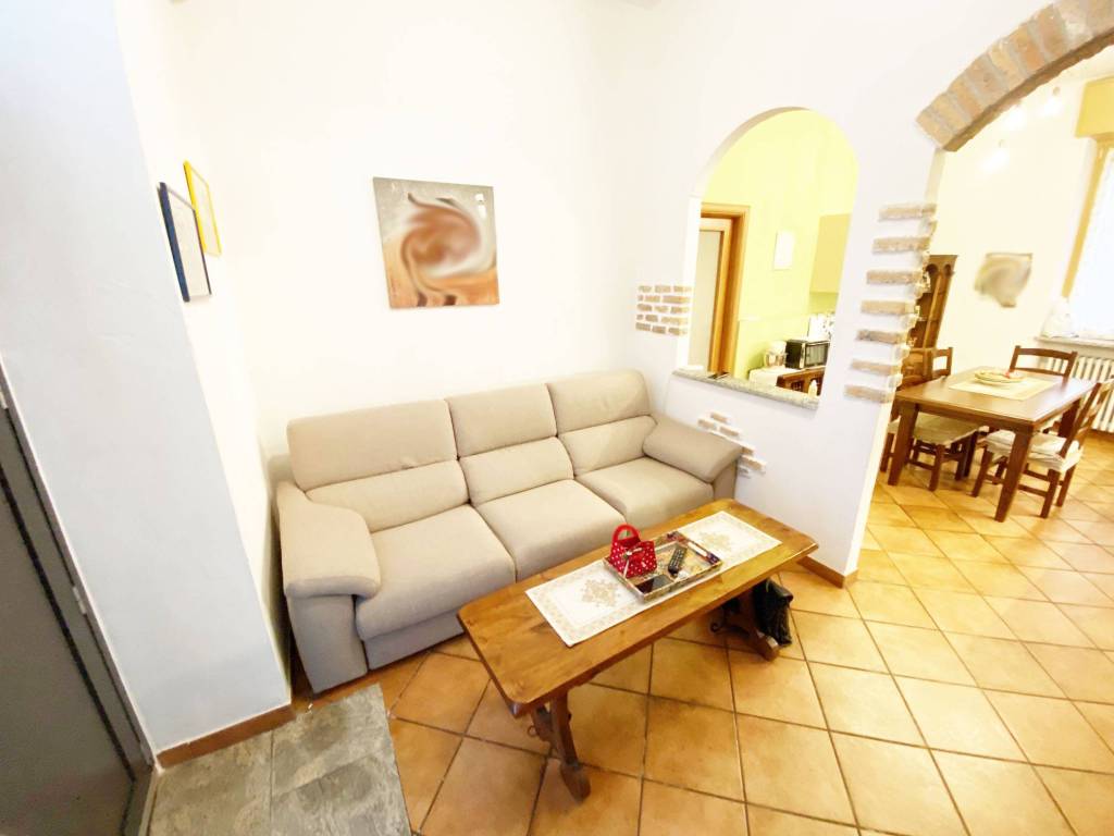 appartamento in vendita a Magnago in zona Bienate