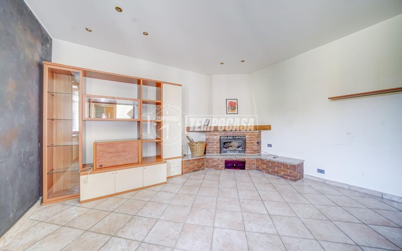 appartamento in vendita a Magnago