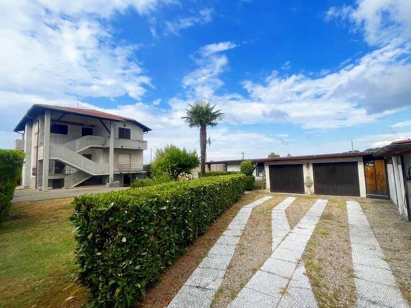 casa indipendente in vendita a Magnago in zona Bienate