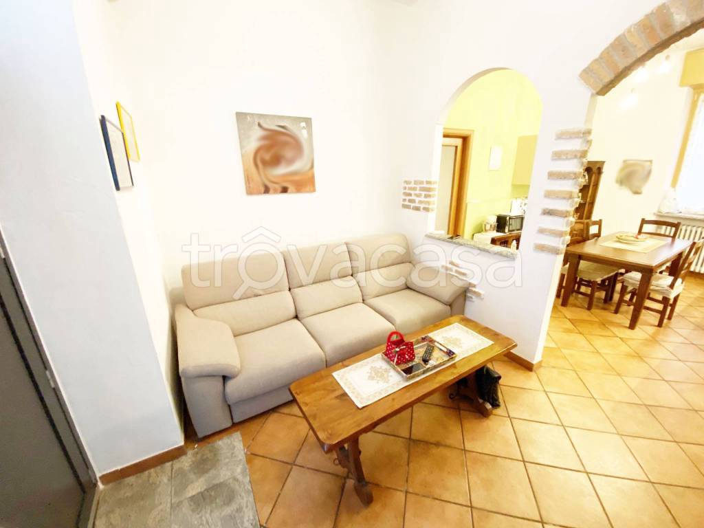 appartamento in vendita a Magnago in zona Bienate