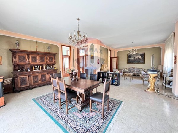 casa indipendente in vendita a Magnago