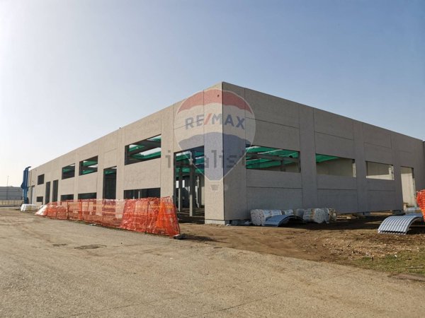 casale in vendita a Magnago