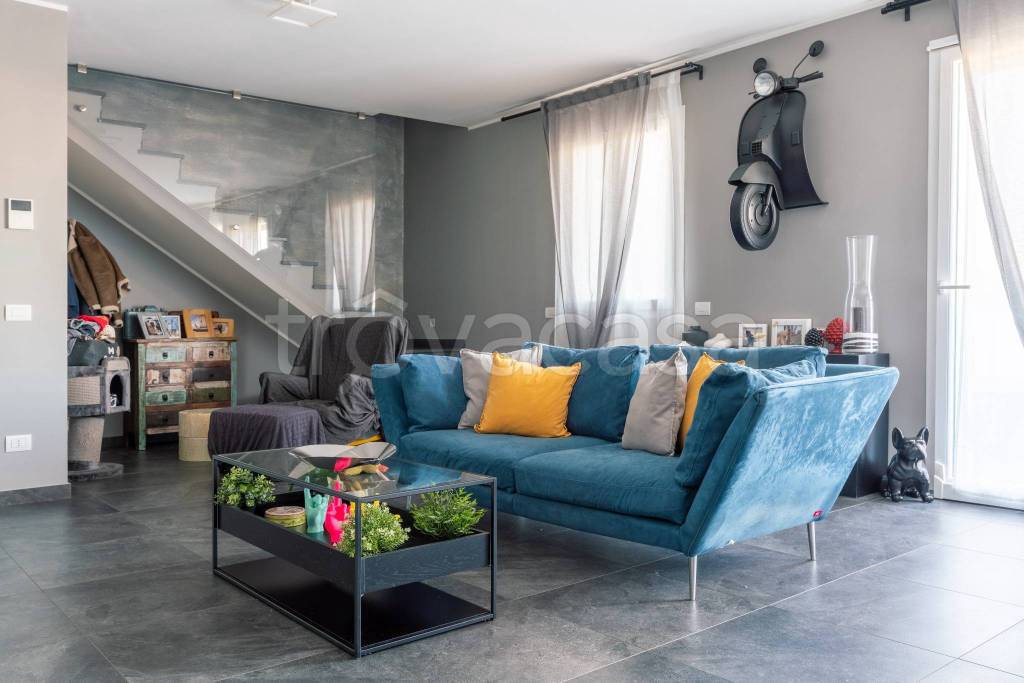 appartamento in vendita a Magnago