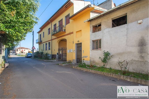 appartamento in vendita a Magnago in zona Bienate