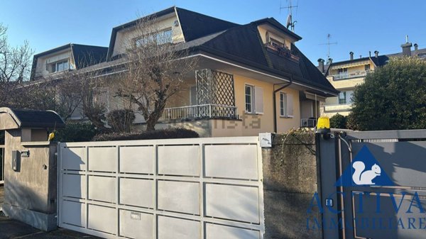 casa indipendente in vendita a Magnago