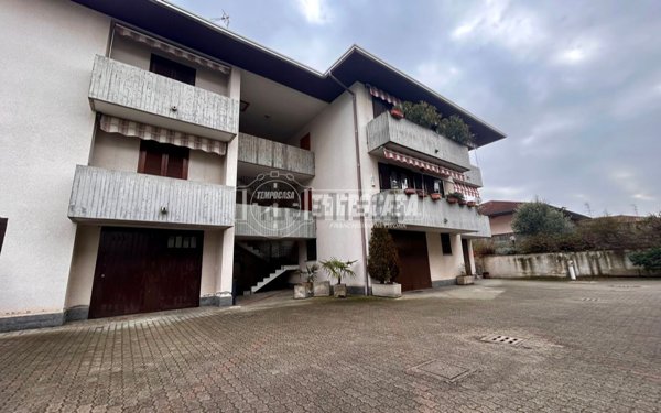 appartamento in vendita a Magnago