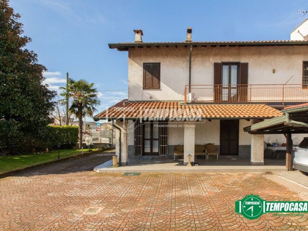 appartamento in vendita a Magnago