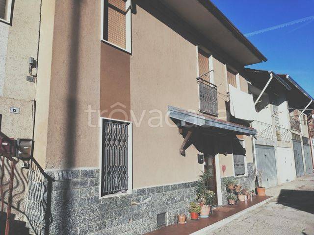 appartamento in vendita a Magnago in zona Bienate