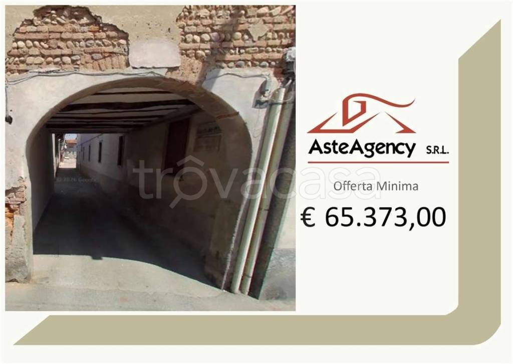 casa indipendente in vendita a Magnago in zona Bienate