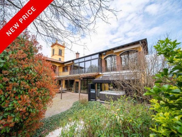 casa indipendente in vendita a Magnago