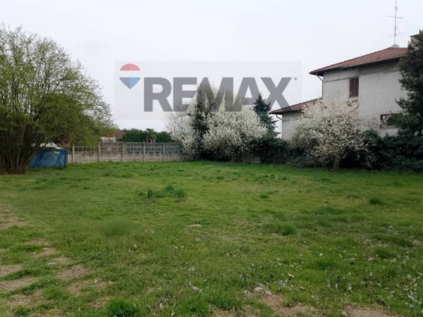 terreno edificabile in vendita a Magnago