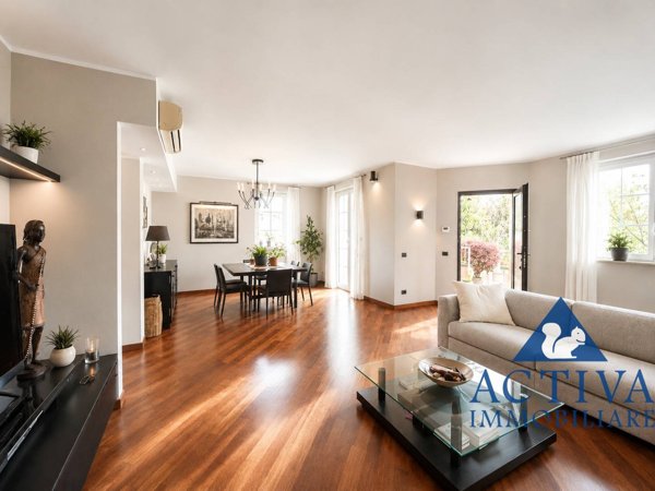 casa indipendente in vendita a Magnago