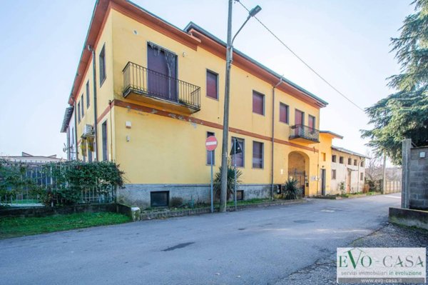 appartamento in vendita a Magnago in zona Bienate