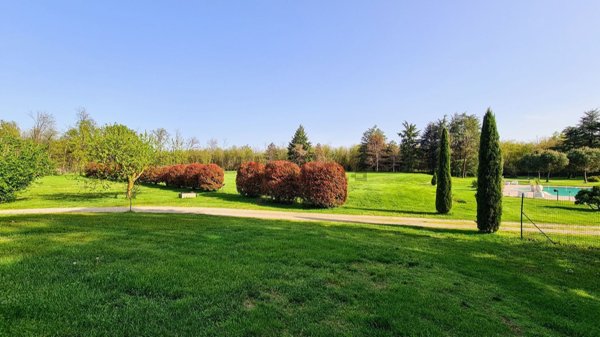 villa in vendita a Magnago in zona Bienate
