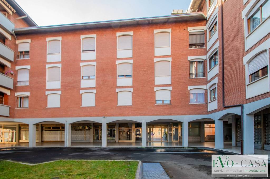 appartamento in vendita a Magnago in zona Bienate