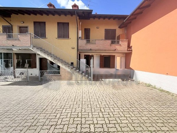appartamento in vendita a Magnago in zona Bienate