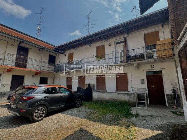 appartamento in vendita a Magnago in zona Bienate