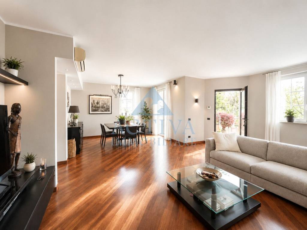 casa indipendente in vendita a Magnago in zona Bienate