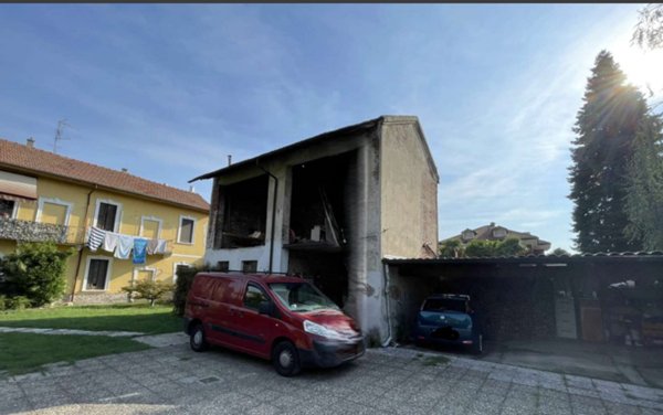 casa indipendente in vendita a Magnago in zona Bienate