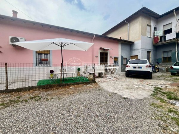 appartamento in vendita a Magnago in zona Bienate