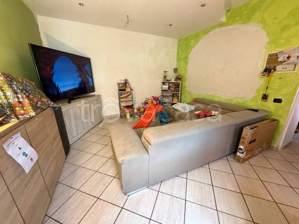 appartamento in vendita a Magnago in zona Bienate