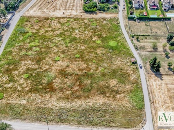 terreno in vendita a Magnago in zona Bienate