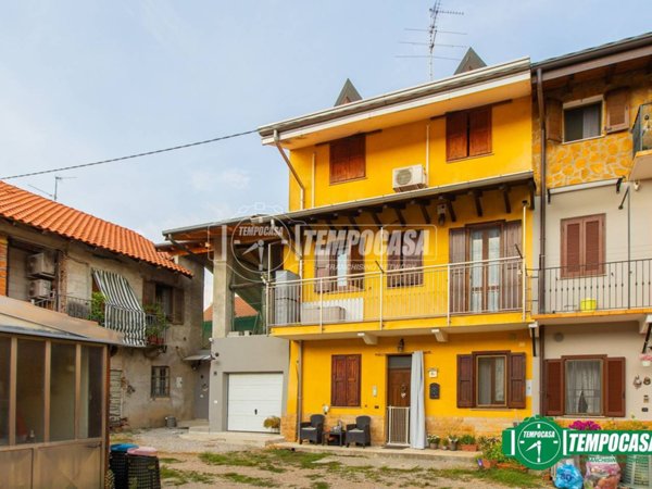 appartamento in vendita a Magnago in zona Bienate