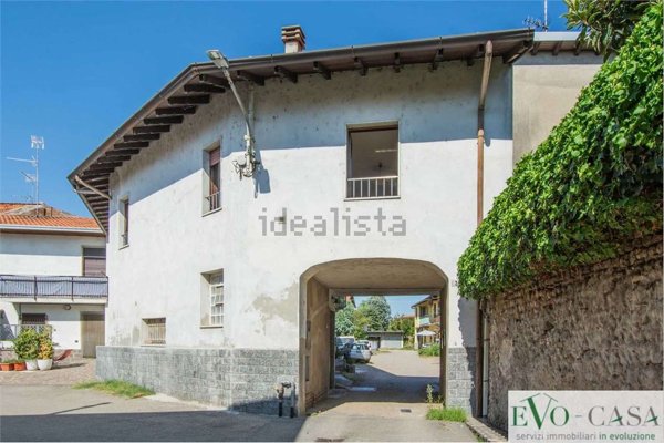 appartamento in vendita a Magnago in zona Bienate