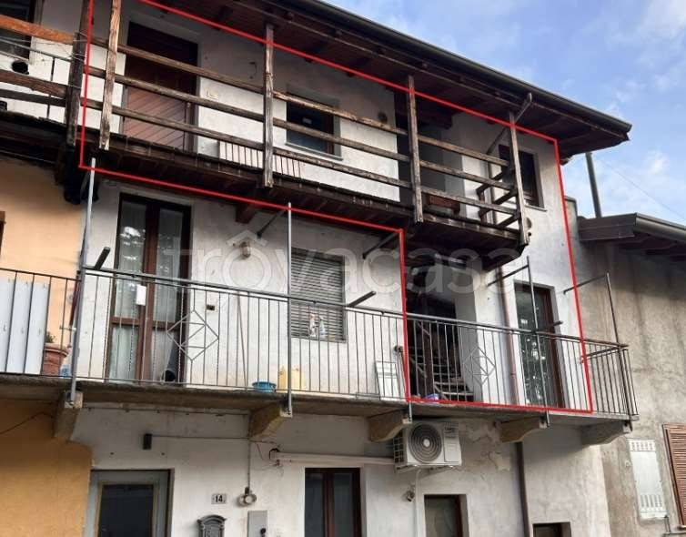 appartamento in vendita a Magnago in zona Bienate