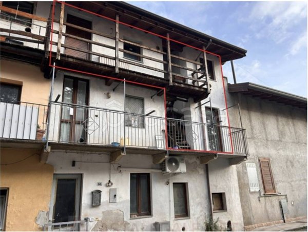 appartamento in vendita a Magnago in zona Bienate