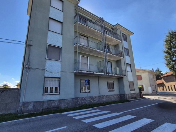 appartamento in vendita a Magnago in zona Bienate