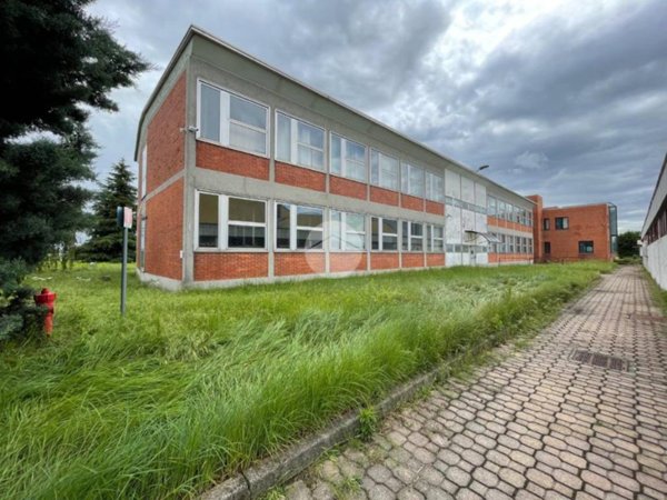 ufficio in vendita a Marcallo con Casone in zona Marcallo