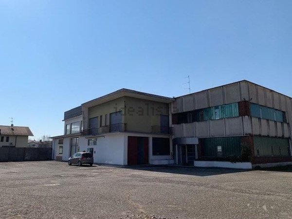 terreno edificabile in vendita a Marcallo con Casone