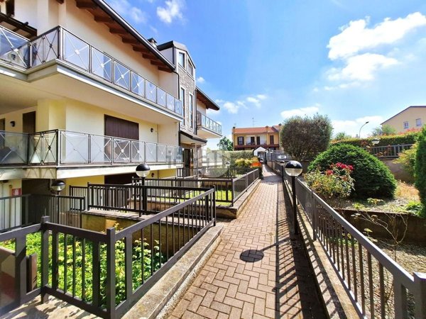 appartamento in vendita a Marcallo con Casone