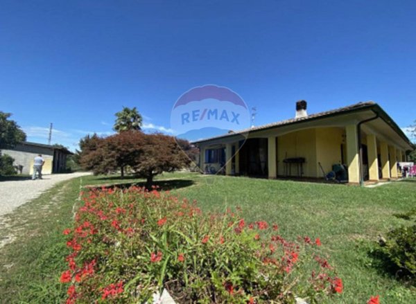 casa indipendente in vendita a Marcallo con Casone