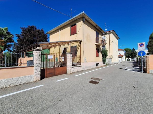 appartamento in vendita a Marcallo con Casone