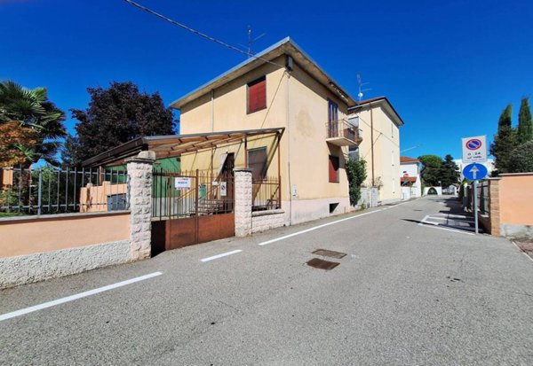 appartamento in vendita a Marcallo con Casone