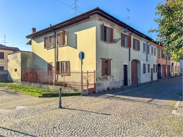 casa indipendente in vendita a Marcallo con Casone in zona Marcallo
