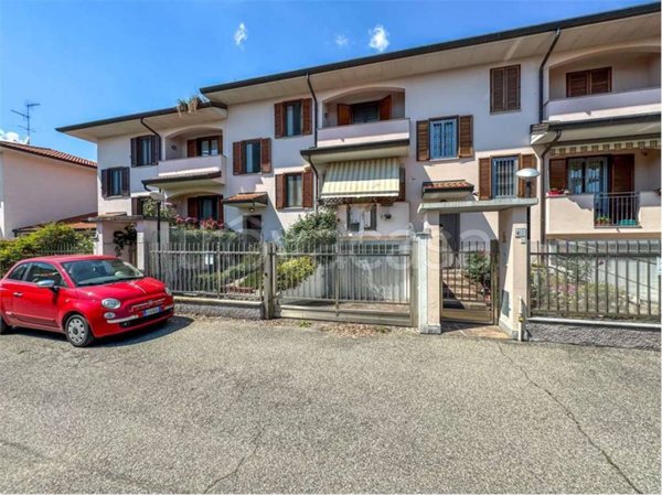 casa indipendente in vendita a Marcallo con Casone in zona Marcallo