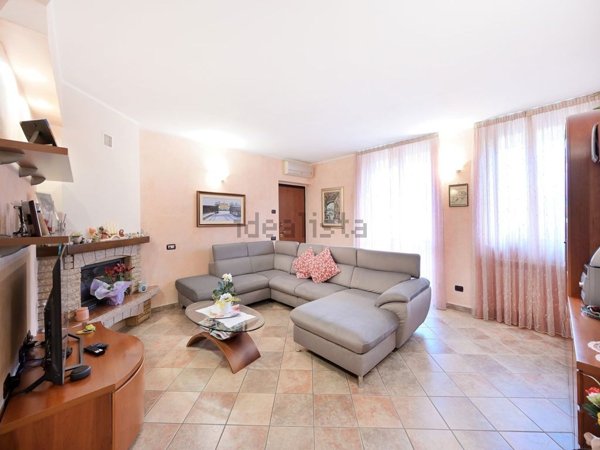 appartamento in vendita a Marcallo con Casone