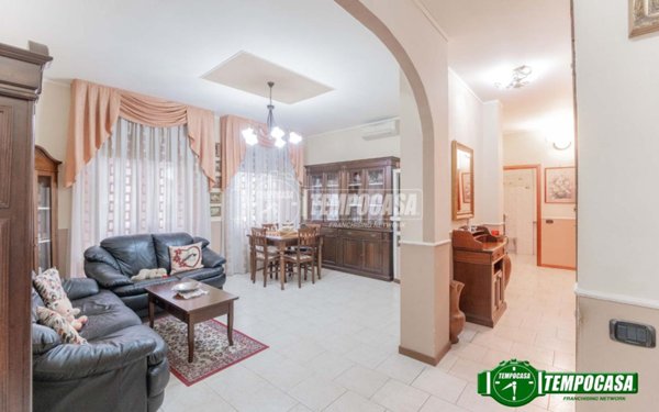 appartamento in vendita a Marcallo con Casone in zona Marcallo